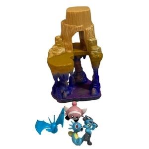 Jazwares Pokemon Stufful Horsea Riolu & Zubat  Mountain Cave Action Figures GUC